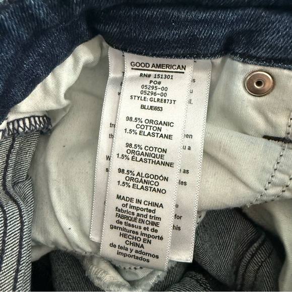 Good American Good Legs Raw Hem Jeans 12/31 - Picture 4 of 5